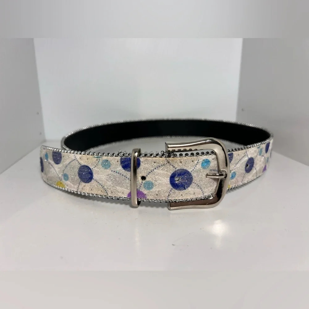 Glitter, geometric‎ design, silver tone, buckle 37”L. 1.25”W  adjustable belt.